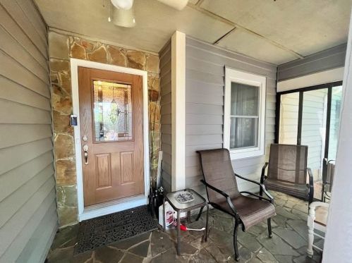 2805 Varlet Ct, Lithonia, GA 30039-4448