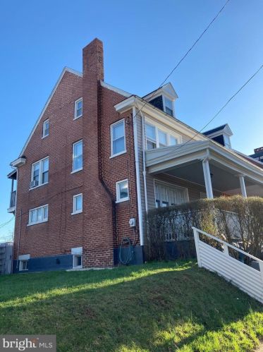 522 New Dauphin St, Lancaster PA  17602-4317 exterior