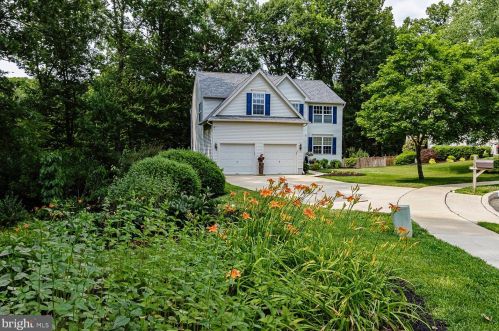 23 Spring Ridge Ct, Blenheim, NJ 08012-5323