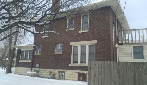 410 Marion St, Joliet, IL 60436-1679