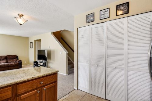 4277 Himalaya Way, Aurora CO 80013-6078 exterior