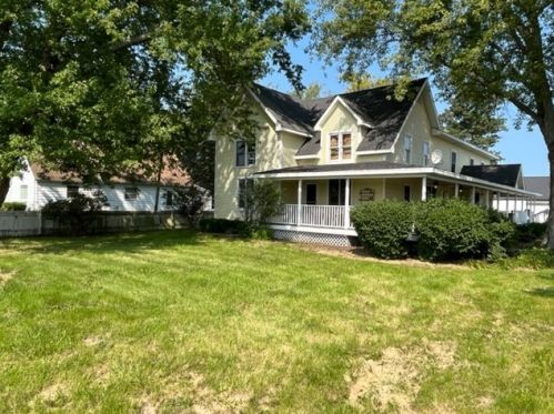8444 Flagg Rd, Hillcrest, IL 61068-9238