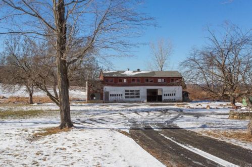 314 Westchester Rd, Colchester CT  06415-2426 exterior
