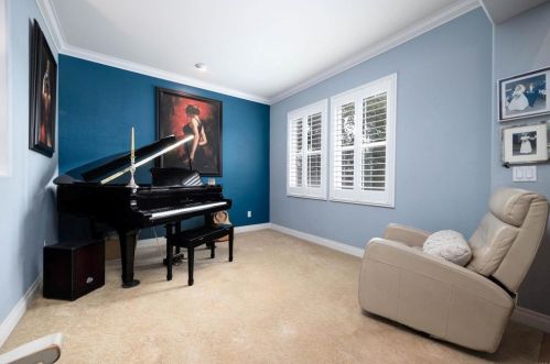 3164 Toopal Dr, Oceanside, CA 92058-7490
