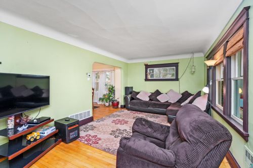 4932 Dodge St, Duluth, MN 55804-2431