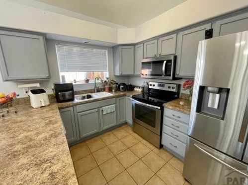 4907 Briarcrest Dr, Pueblo CO  81005-5591 exterior