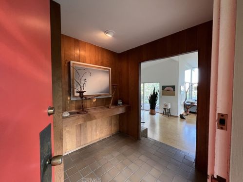 4690 Live Oak Canyon Rd, La Verne, CA 91750-2354