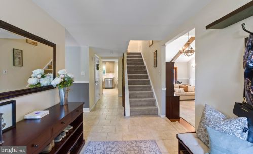 6 Oleander Dr, Mount Laurel NJ  08054-3601 exterior