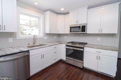 38 Chrisba Rd, Severna Park MD 21146-3060 exterior