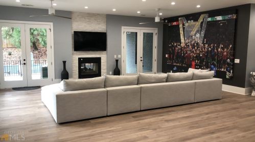 5410 High Point Rd, Atlanta GA  30342-1447 exterior