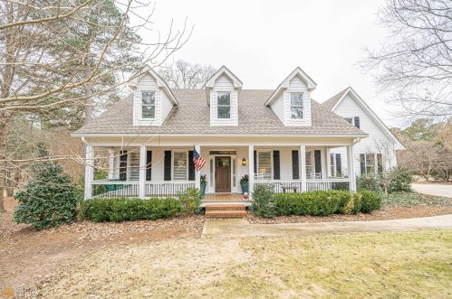 1901 Snug Harbor Dr, Reynolds Plantation, GA 30642-5106
