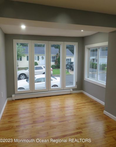 196 Milton Ave, Cliffwood, NJ 07721-1059