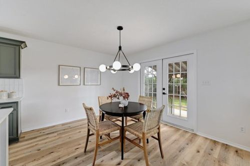 8029 Evadean Cir, Austin TX  78745-8004 exterior