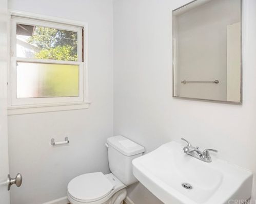 1828 Canada Blvd, Glendale CA  91208-2610 exterior