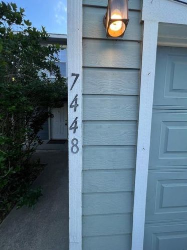 7448 Aspen Brook Dr, Austin TX  78744-1758 exterior