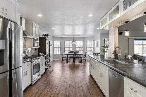 2665 Hawkeye Ave, Turlock CA  95380-2950 exterior