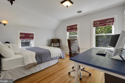 707 Silver Spring Ave, Silver Spring MD  20910-4661 exterior