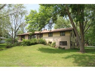 6310 Markwood Dr, Minneapolis, MN 55427-1525