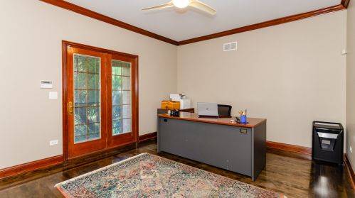 6919 Fieldstone Dr, Willowbrook IL  60527-5295 exterior