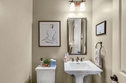 3639 Brookleigh Ln, Atlanta GA  30319-2219 exterior