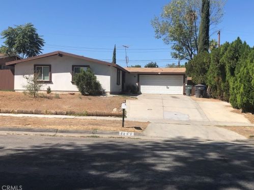 8883 Marlene St, Riverside CA  92503-5725 exterior