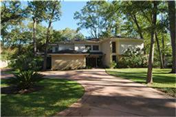 11602 Applewood St, Houston TX  77024-7201 exterior