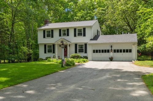 549 Shippeetown Rd, Warwick, RI 02818-1119