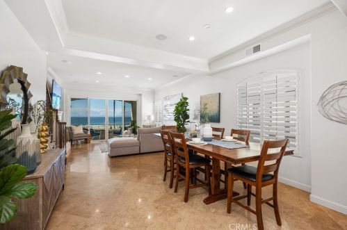 1610 Pacific Coast Hwy, Huntington Beach CA  92648-4434 exterior