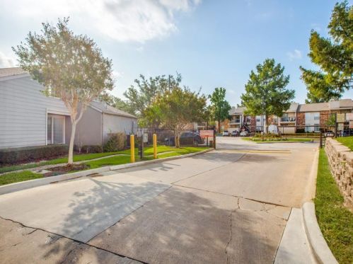 12480 Abrams Rd, Dallas TX  75243-1600 exterior