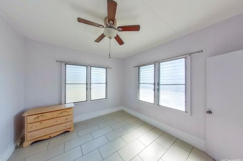 729 Ekela Ave, Honolulu HI 96816-1191 exterior