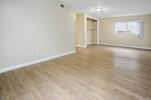 611 Broadway, Anaheim CA  92805-4101 exterior