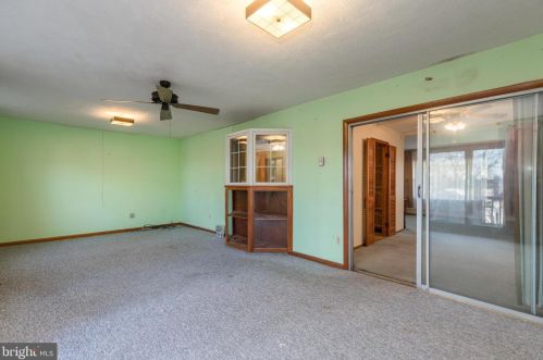 427 Holiday Dr, Aberdeen MD  21001-1813 exterior