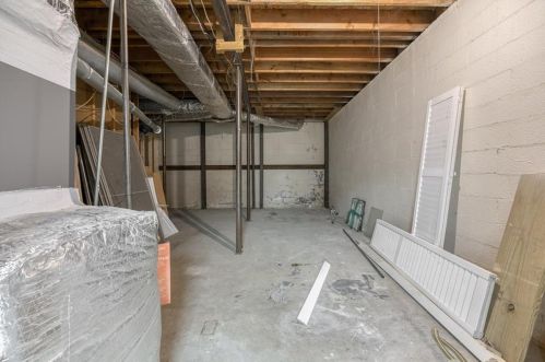 170 Huntcliff Pt, Atlanta GA  30350-1601 exterior