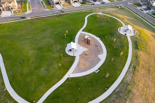 27939 Clifton Pl, Denver CO  80016 exterior