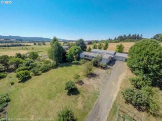5905 Looking Glass Dr, Gaston, OR 97119-9241