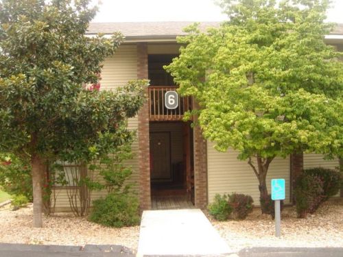 243 Clubhouse Dr, Branson, MO 65616-4035