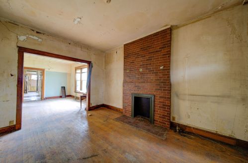 5815 Sangamon St, Chicago, IL 60621-2127