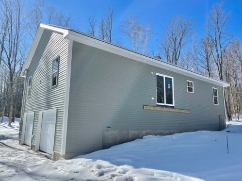2-40 Pheasant Dr, Wakefield, NH 03887-6309