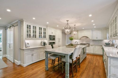 4581 Elizabeth Ln, Atlanta GA  30339-5323 exterior
