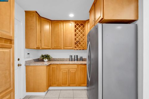215 Cleopatra Dr, Concord CA  94523-3411 exterior