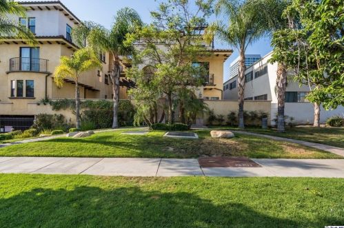 347 Milford St, Glendale, CA 91203-2076