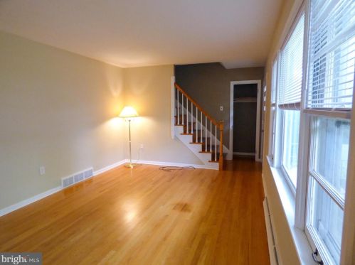2390 Grandview Rd, York PA  17403-5109 exterior