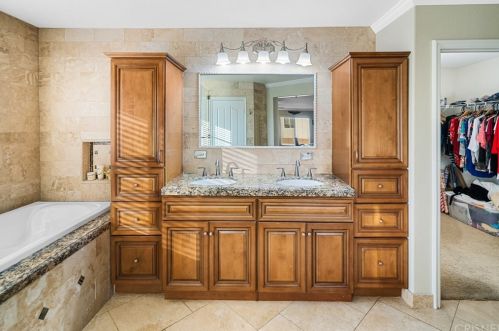 42234 Marbella St, Lancaster CA 93536 exterior