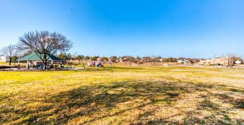 1309 Royal Palm Ln, Carrollton TX 75007-1035 exterior