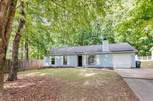 5285 Sugar Crest Dr, Buford, GA 30518-6309