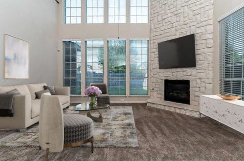 208 Odyssey Ln, Midlothian, TX 76063-3438