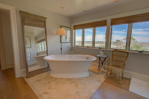 367 Pelican Flight Dr, Isle Of Palms SC  29451-9411 exterior