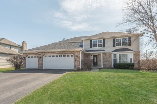 3860 Mandeville Ln, Naperville, IL 60564-6116