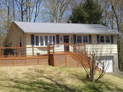 54 Di Santo Dr, Waterbury, CT 06716-1733