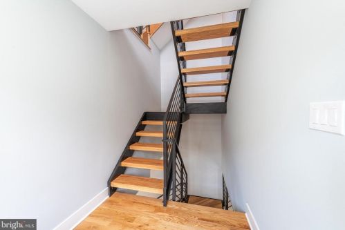 1165 12 St, Philadelphia PA 19148-1002 exterior